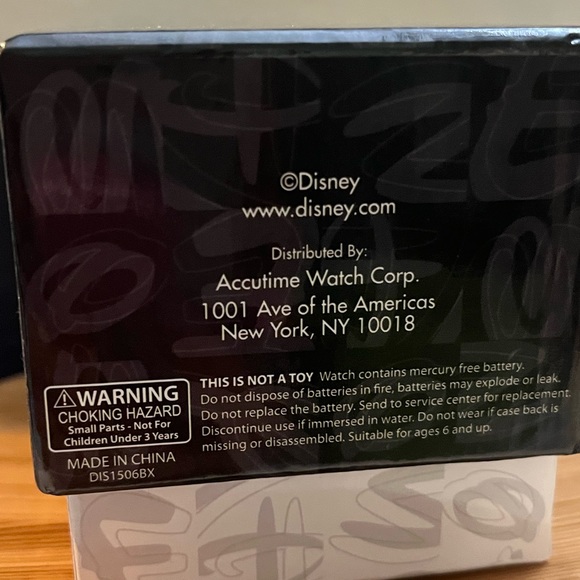 Mickey Mouse Disney Watch - Picture 4 of 6